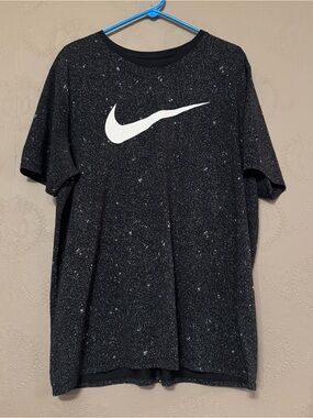 Men’s Nike Black Speckled Swoosh Short Sleeve Tee